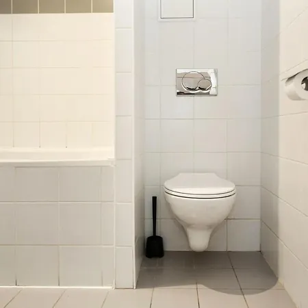 101 - Confortable Avec Kitchenette 5 דירה