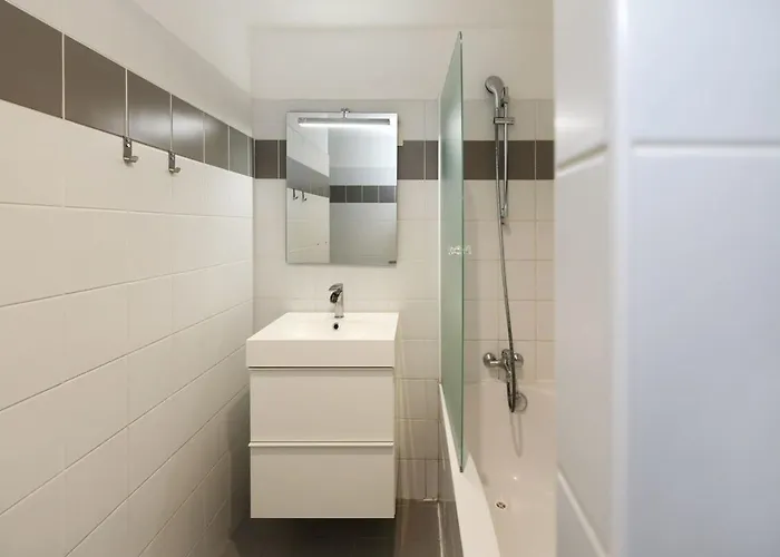 101 - Confortable Avec Kitchenette 5 * 파리