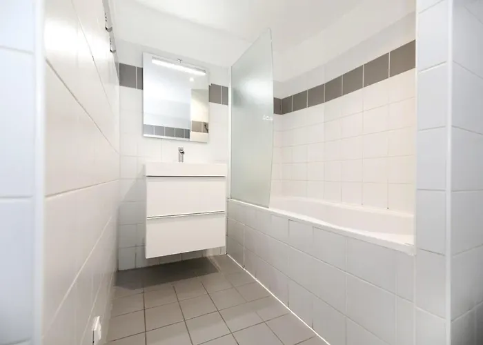 101 - Confortable Avec Kitchenette 5 *